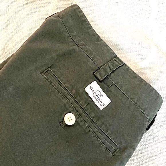 Vineyard Vines “Club Short” 7” - Picture 3 of 13